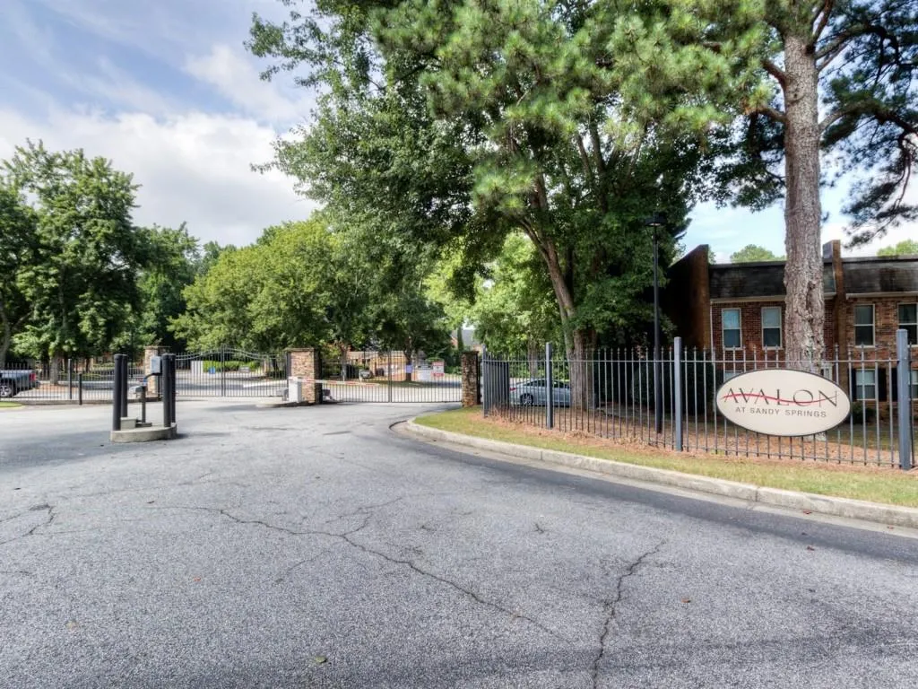 165 N River Drive Unit B, Sandy Springs, Georgia 30350, 2 Bedrooms Bedrooms, ,2 BathroomsBathrooms,Residential,Sold,165 N River Drive Unit B,6045825