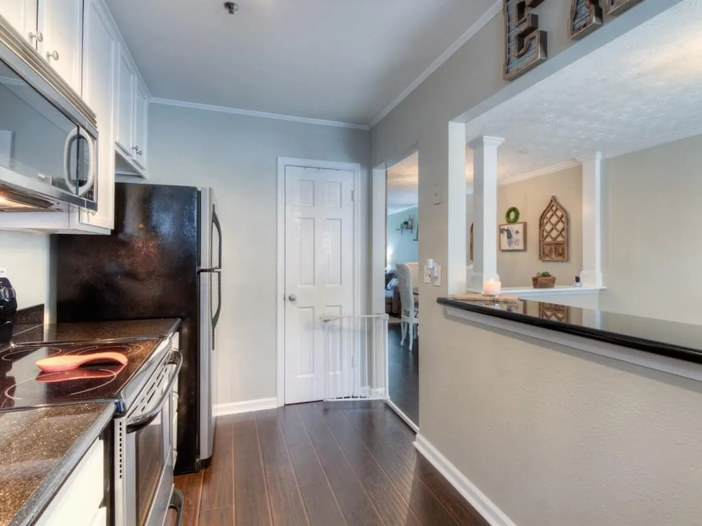 165 N River Drive Unit B, Sandy Springs, Georgia 30350, 2 Bedrooms Bedrooms, ,2 BathroomsBathrooms,Residential,Sold,165 N River Drive Unit B,6045825