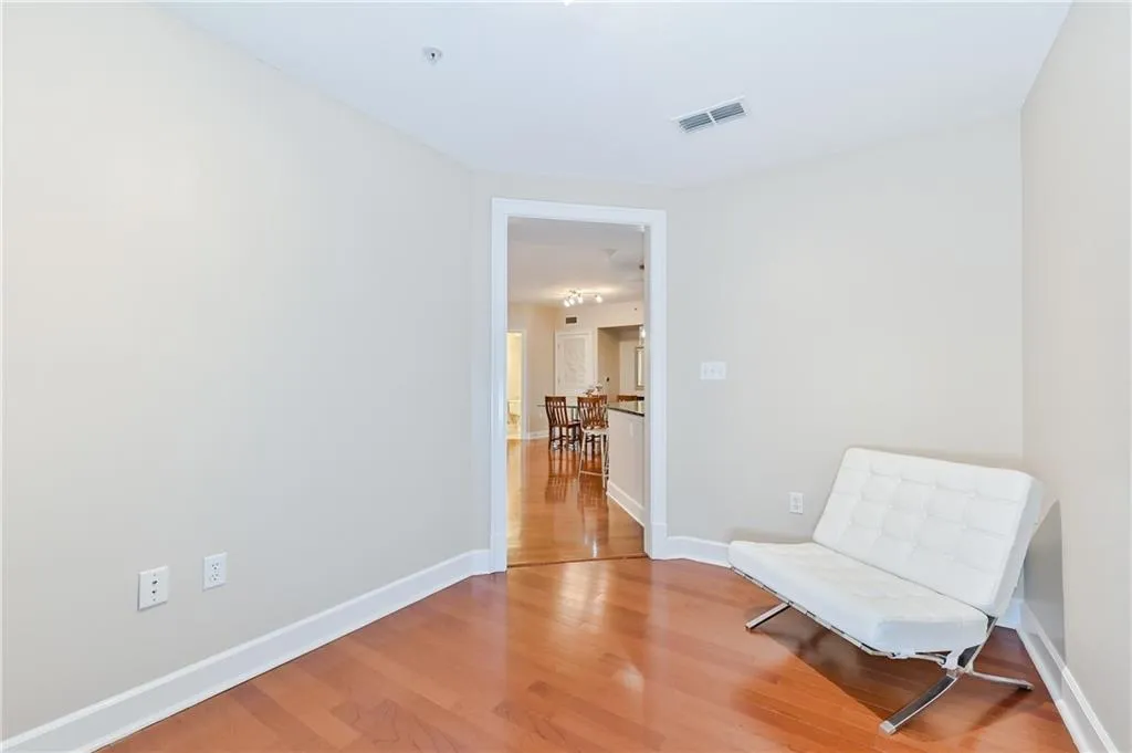 200 River Vista Drive Unit 112, Atlanta, Georgia 30339, 2 Bedrooms Bedrooms, ,2 BathroomsBathrooms,Residential,Sold,200 River Vista Drive Unit 112,6736037