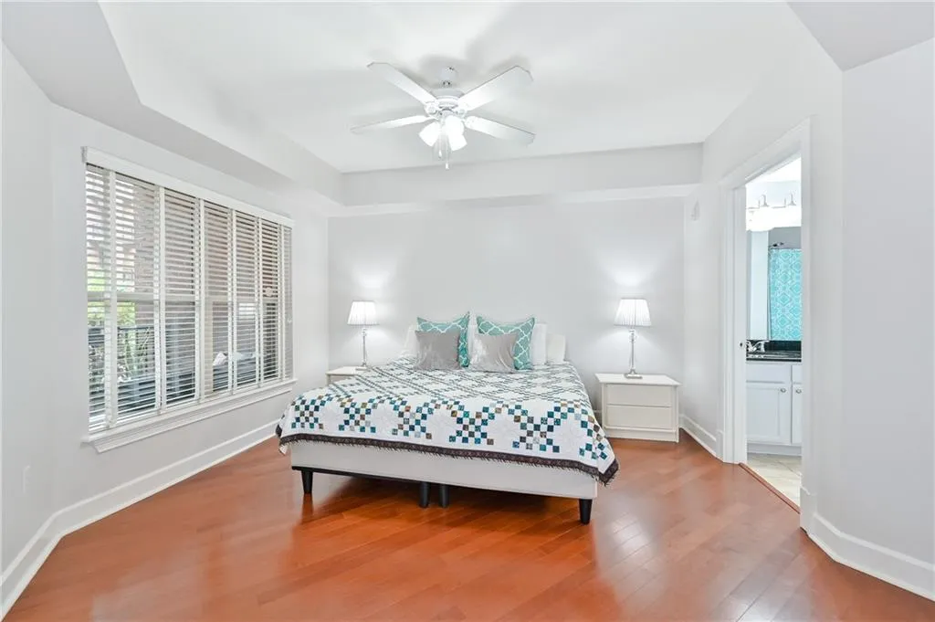 200 River Vista Drive Unit 112, Atlanta, Georgia 30339, 2 Bedrooms Bedrooms, ,2 BathroomsBathrooms,Residential,Sold,200 River Vista Drive Unit 112,6736037