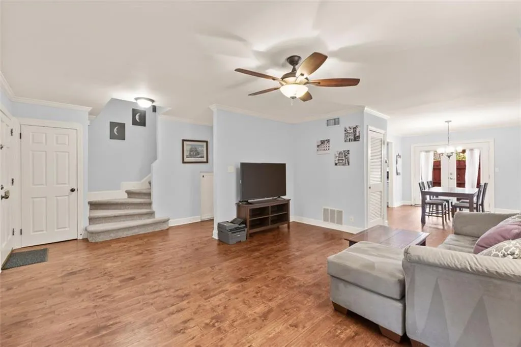 6520 Roswell Road Unit 73, Atlanta, Georgia 30328, 3 Bedrooms Bedrooms, ,2 BathroomsBathrooms,Residential,Sold,6520 Roswell Road Unit 73,7140292