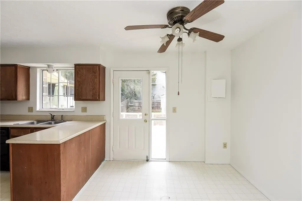 8888 Long Beach Circle, Atlanta, Georgia 30350, 2 Bedrooms Bedrooms, ,2 BathroomsBathrooms,Residential,Sold,8888 Long Beach Circle,5604169