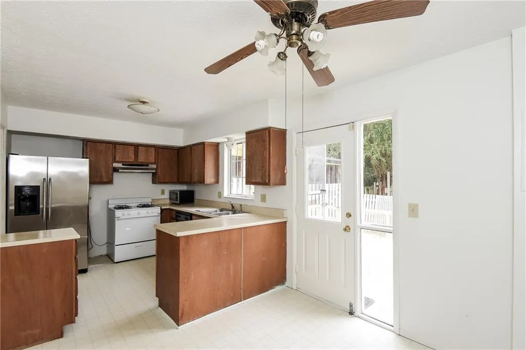 8888 Long Beach Circle, Atlanta, Georgia 30350, 2 Bedrooms Bedrooms, ,2 BathroomsBathrooms,Residential,Sold,8888 Long Beach Circle,5604169