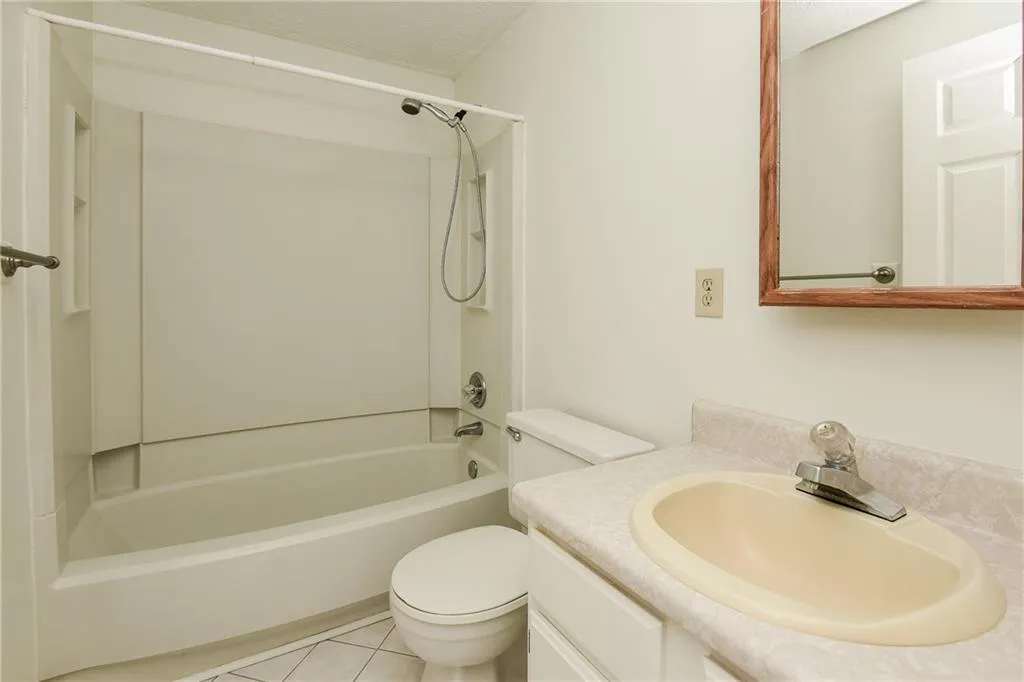 8888 Long Beach Circle, Atlanta, Georgia 30350, 2 Bedrooms Bedrooms, ,2 BathroomsBathrooms,Residential,Sold,8888 Long Beach Circle,5604169