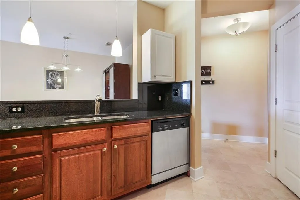 799 Hammond Drive Unit 319, Sandy Springs, Georgia 30328, 2 Bedrooms Bedrooms, ,2 BathroomsBathrooms,Residential,Sold,799 Hammond Drive Unit 319,6070235