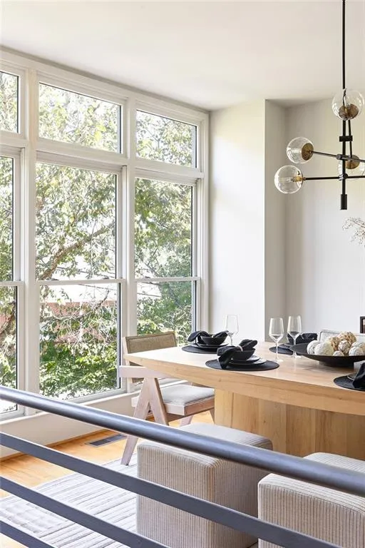 1333 Peachtree View Ne, Brookhaven, Georgia 30319, 2 Bedrooms Bedrooms, ,2 BathroomsBathrooms,Residential,For Sale,1333 Peachtree View Ne,7666688