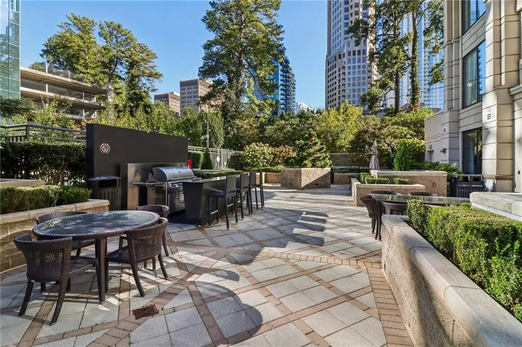 3445 Stratford Road Ne Unit 2602, Atlanta, Georgia 30326, 1 Bedroom Bedrooms, ,1 BathroomBathrooms,Residential,For Sale,3445 Stratford Road Ne Unit 2602,7668218