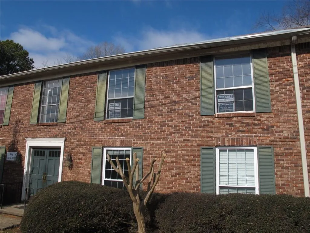 5615 Kingsport Drive, Atlanta, Georgia 30342, 3 Bedrooms Bedrooms, ,2 BathroomsBathrooms,Residential,Sold,5615 Kingsport Drive,5951006