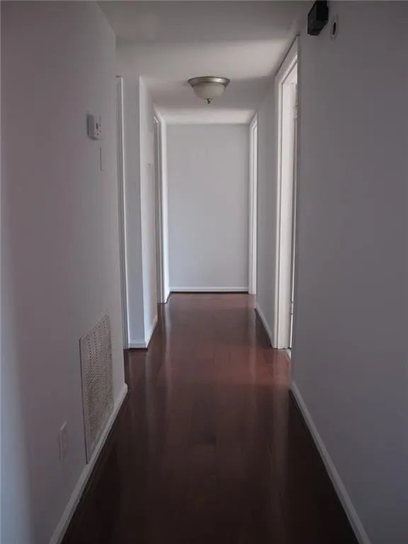 5615 Kingsport Drive, Atlanta, Georgia 30342, 3 Bedrooms Bedrooms, ,2 BathroomsBathrooms,Residential,Sold,5615 Kingsport Drive,5951006
