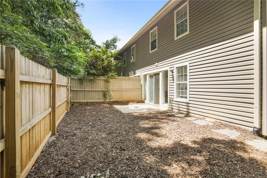 7750 Roswell Road Unit 6a, Atlanta, Georgia 30350, 3 Bedrooms Bedrooms, ,2 BathroomsBathrooms,Residential,Sold,7750 Roswell Road Unit 6a,7232396