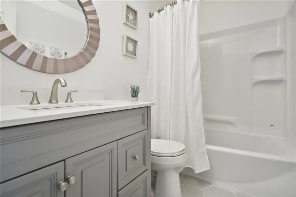 7750 Roswell Road Unit 6a, Atlanta, Georgia 30350, 3 Bedrooms Bedrooms, ,2 BathroomsBathrooms,Residential,Sold,7750 Roswell Road Unit 6a,7232396