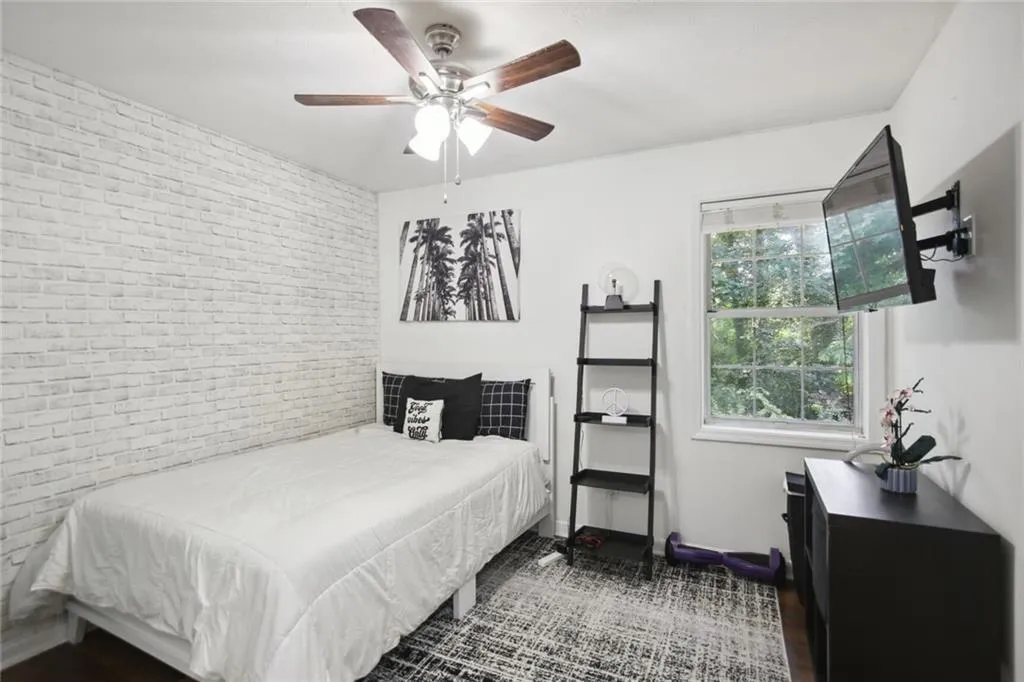 7750 Roswell Road Unit 6a, Atlanta, Georgia 30350, 3 Bedrooms Bedrooms, ,2 BathroomsBathrooms,Residential,Sold,7750 Roswell Road Unit 6a,7232396