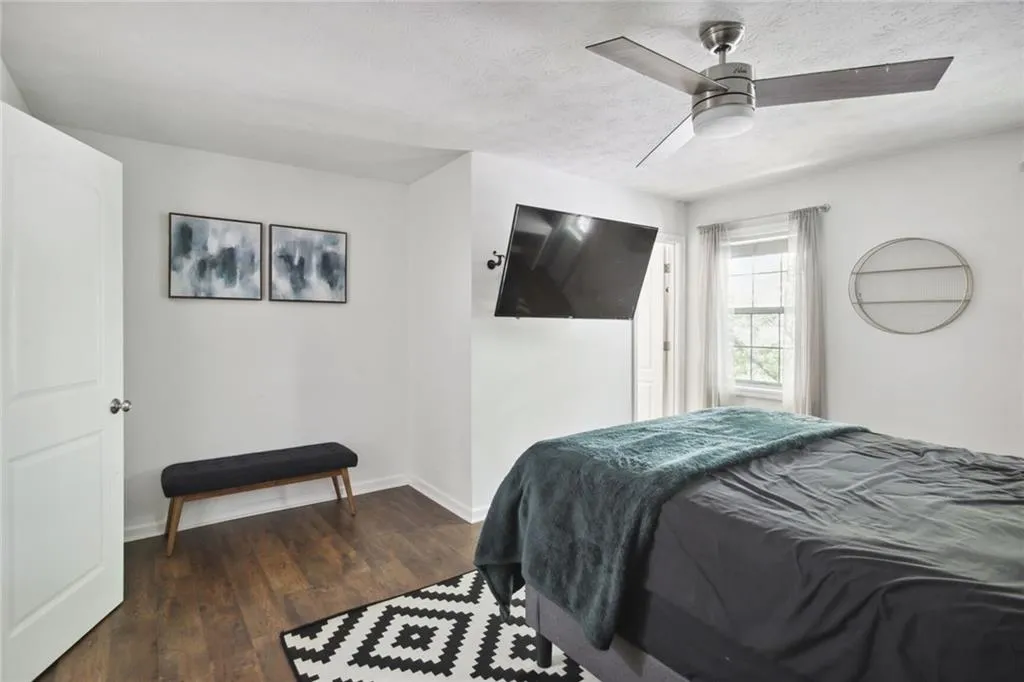 7750 Roswell Road Unit 6a, Atlanta, Georgia 30350, 3 Bedrooms Bedrooms, ,2 BathroomsBathrooms,Residential,Sold,7750 Roswell Road Unit 6a,7232396
