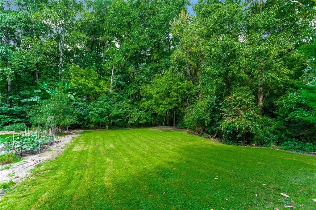 375 Crosstree Lane, Sandy Springs, Georgia 30328, 5 Bedrooms Bedrooms, ,4 BathroomsBathrooms,Residential,Sold,375 Crosstree Lane,6793677