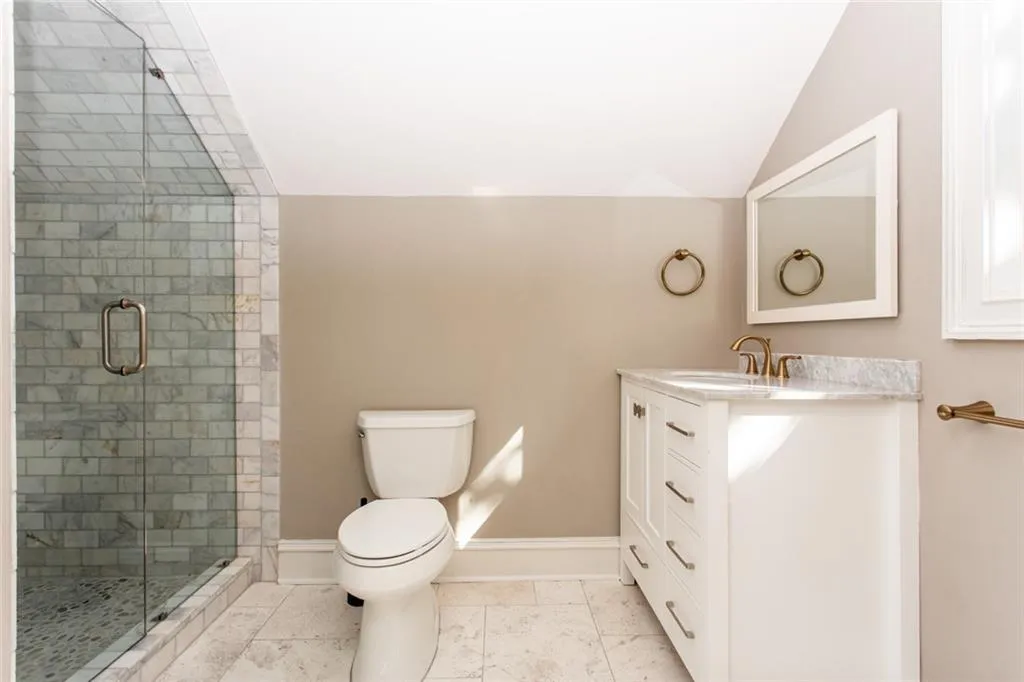 375 Crosstree Lane, Sandy Springs, Georgia 30328, 5 Bedrooms Bedrooms, ,4 BathroomsBathrooms,Residential,Sold,375 Crosstree Lane,6793677