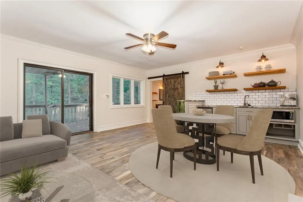 375 Crosstree Lane, Sandy Springs, Georgia 30328, 5 Bedrooms Bedrooms, ,4 BathroomsBathrooms,Residential,Sold,375 Crosstree Lane,6793677