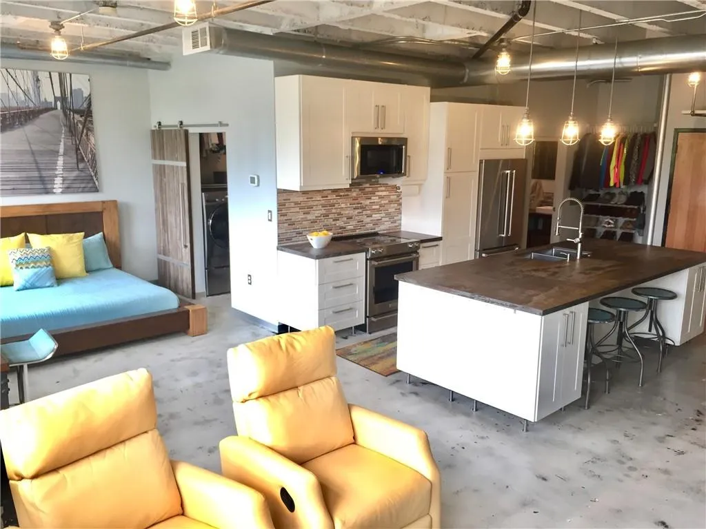 878 Peachtree Street Ne Unit 719, Atlanta, Georgia 30309, 1 Bedroom Bedrooms, ,1 BathroomBathrooms,Residential,Sold,878 Peachtree Street Ne Unit 719,6527581