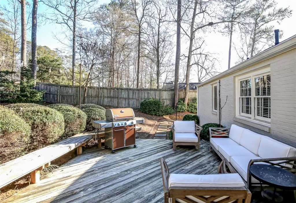 470 Pine Forest Road Ne, Atlanta, Georgia 30342, 3 Bedrooms Bedrooms, ,2 BathroomsBathrooms,Residential,Sold,470 Pine Forest Road Ne,5799169