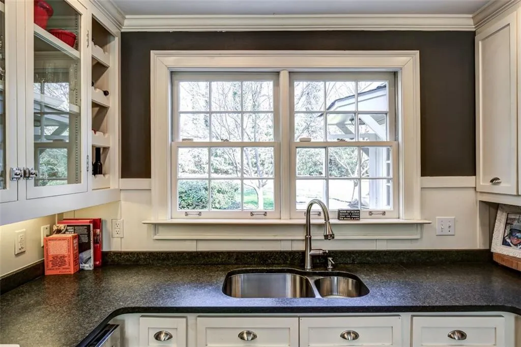 470 Pine Forest Road Ne, Atlanta, Georgia 30342, 3 Bedrooms Bedrooms, ,2 BathroomsBathrooms,Residential,Sold,470 Pine Forest Road Ne,5799169