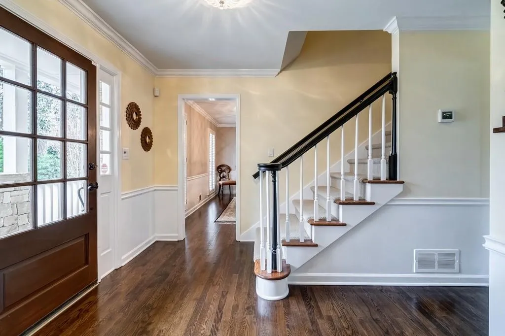 5855 Riverwood Drive, Atlanta, Georgia 30328, 5 Bedrooms Bedrooms, ,5 BathroomsBathrooms,Residential,Sold,5855 Riverwood Drive,6674309