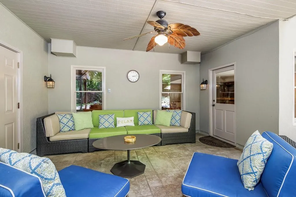 1855 Redbourne Drive, Sandy Springs, Georgia 30350, 4 Bedrooms Bedrooms, ,4 BathroomsBathrooms,Residential,Sold,1855 Redbourne Drive,6550377