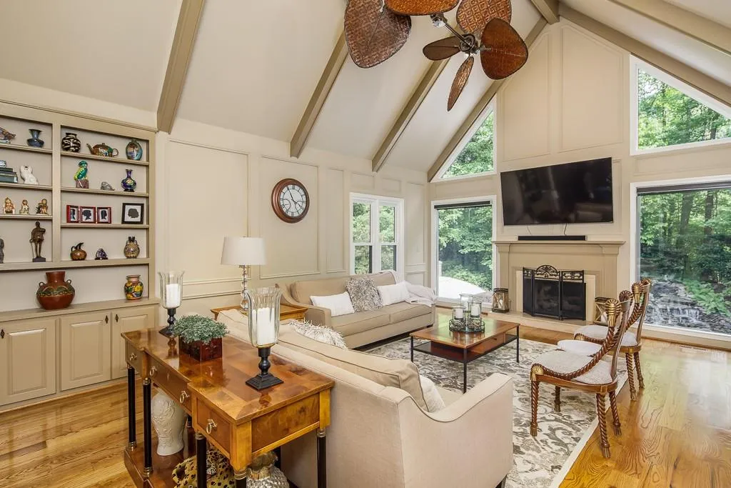 1855 Redbourne Drive, Sandy Springs, Georgia 30350, 4 Bedrooms Bedrooms, ,4 BathroomsBathrooms,Residential,Sold,1855 Redbourne Drive,6550377