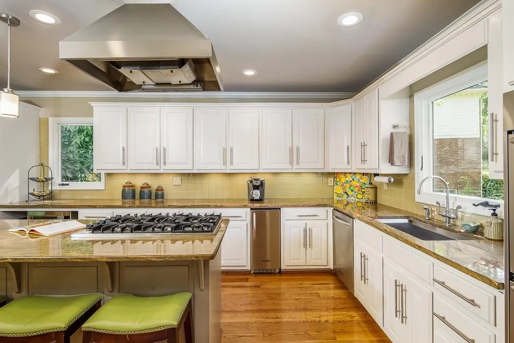 1855 Redbourne Drive, Sandy Springs, Georgia 30350, 4 Bedrooms Bedrooms, ,4 BathroomsBathrooms,Residential,Sold,1855 Redbourne Drive,6550377