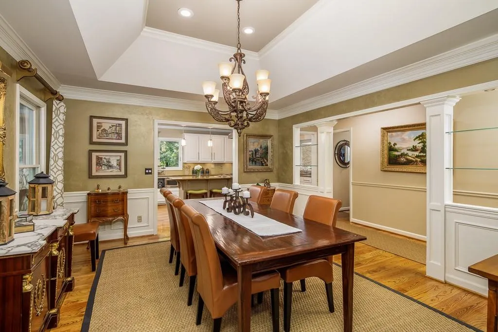 1855 Redbourne Drive, Sandy Springs, Georgia 30350, 4 Bedrooms Bedrooms, ,4 BathroomsBathrooms,Residential,Sold,1855 Redbourne Drive,6550377