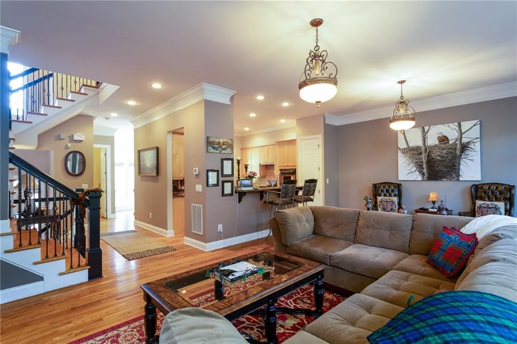 5443 Wentworth Street, Sandy Springs, Georgia 30342, 4 Bedrooms Bedrooms, ,3 BathroomsBathrooms,Residential,Sold,5443 Wentworth Street,6993714