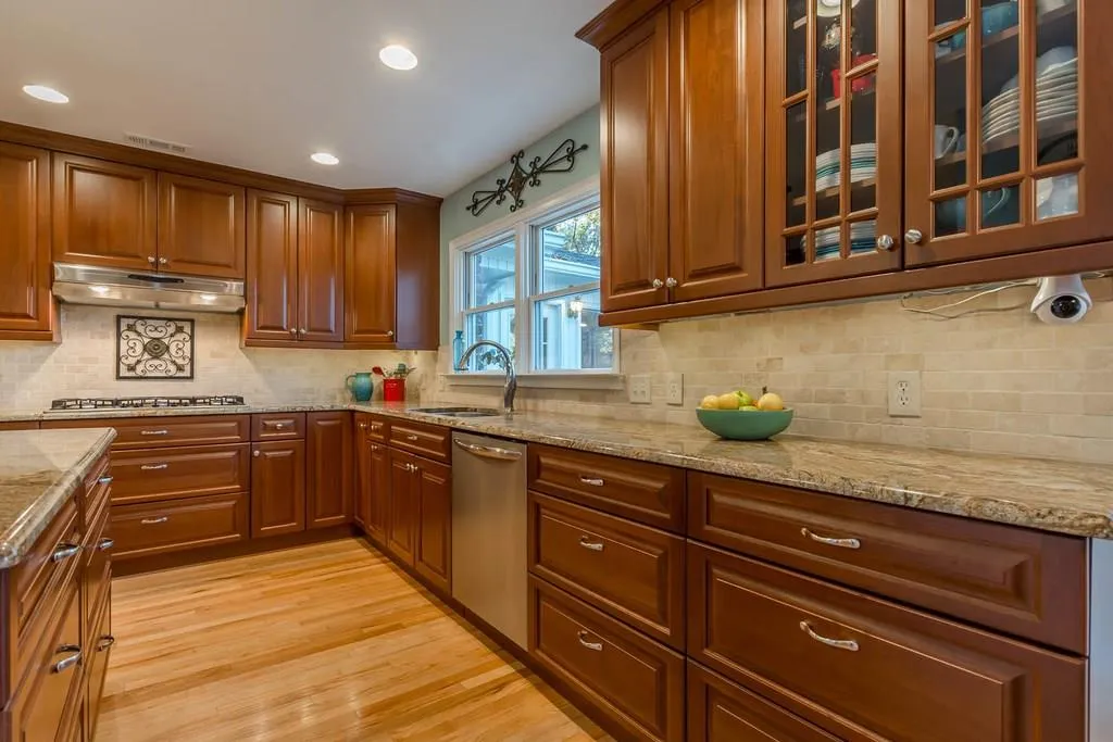 1055 Heards Ferry Road, Sandy Springs, Georgia 30328, 6 Bedrooms Bedrooms, ,4 BathroomsBathrooms,Residential,Sold,1055 Heards Ferry Road,6103199