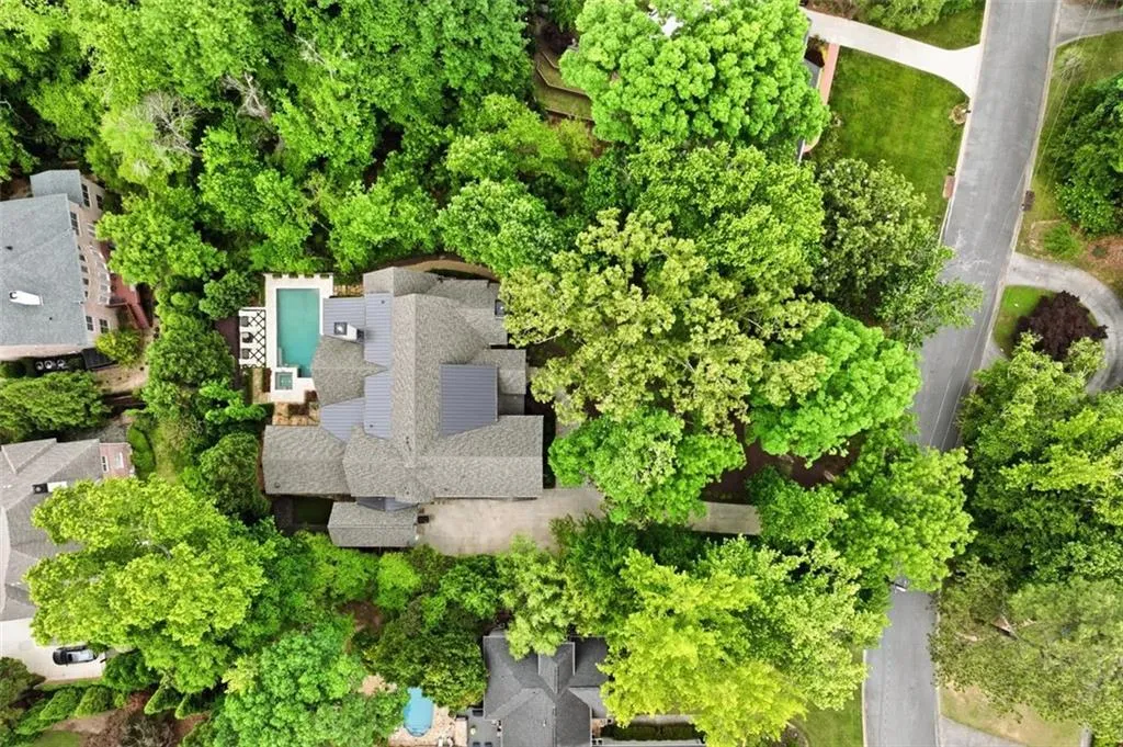 625 W Northway Lane, Sandy Springs, Georgia 30342, 6 Bedrooms Bedrooms, 0 ,6 BathroomsBathrooms,Residential,For Sale,625 W Northway Lane,7765238