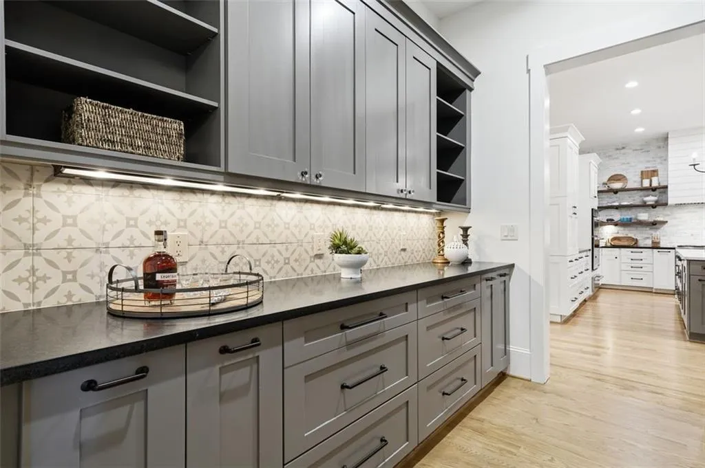Butler's Pantry