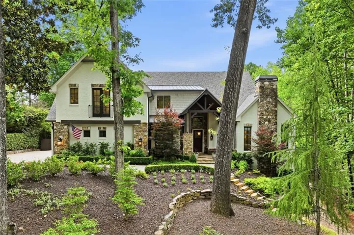 625 W Northway Lane, Atlanta, Georgia 30342