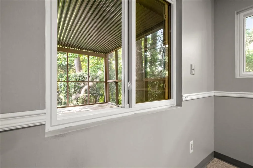 185 Seville Chase, Sandy Springs, Georgia 30328, 4 Bedrooms Bedrooms, ,3 BathroomsBathrooms,Residential,Sold,185 Seville Chase,6939986