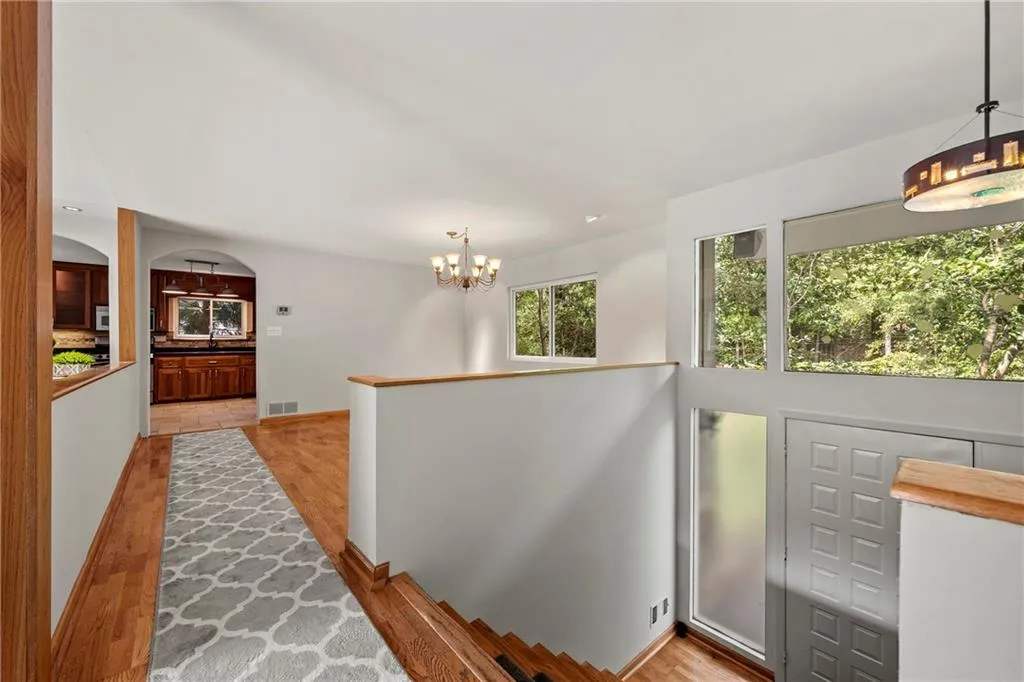 185 Seville Chase, Sandy Springs, Georgia 30328, 4 Bedrooms Bedrooms, ,3 BathroomsBathrooms,Residential,Sold,185 Seville Chase,6939986