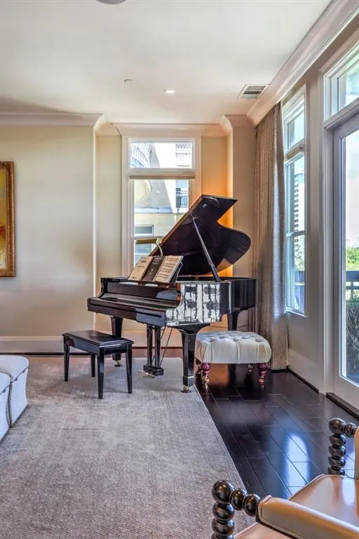 2500 Peachtree Road Nw Unit 603s, Atlanta, Georgia 30305, 2 Bedrooms Bedrooms, ,2 BathroomsBathrooms,Residential,Sold,2500 Peachtree Road Nw Unit 603s,6000857