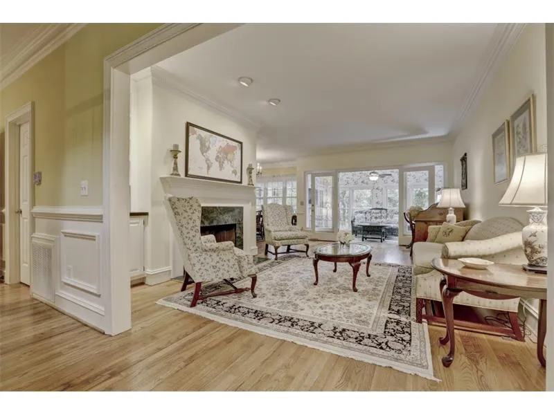 5634 River Oaks Drive, Sandy Springs, Georgia 30327, 3 Bedrooms Bedrooms, ,2 BathroomsBathrooms,Residential,Sold,5634 River Oaks Drive,5907435