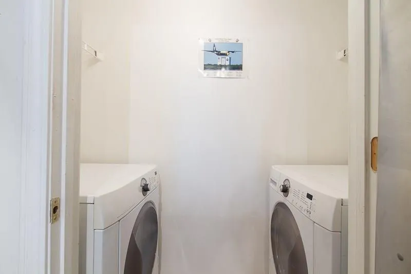 795 Hammond Drive Unit 707, Atlanta, Georgia 30328, 2 Bedrooms Bedrooms, ,2 BathroomsBathrooms,Residential,Sold,795 Hammond Drive Unit 707,5613526