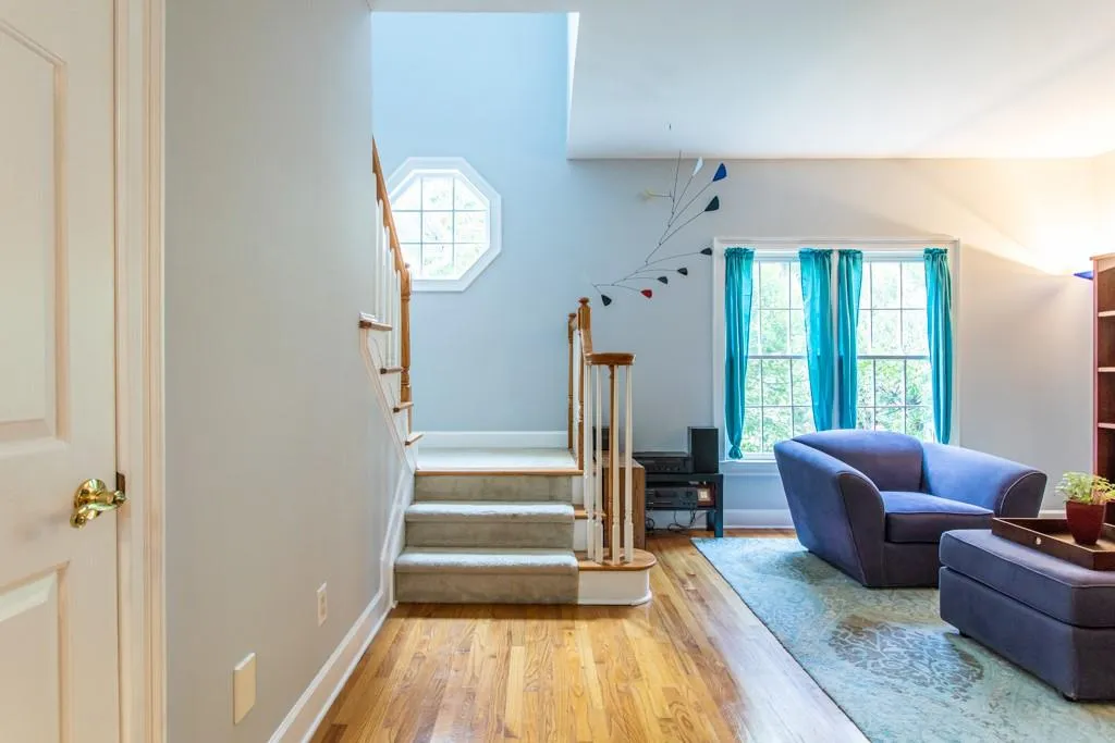 5250 S Trimble Road, Atlanta, Georgia 30342, 4 Bedrooms Bedrooms, ,3 BathroomsBathrooms,Residential,Sold,5250 S Trimble Road,6776462