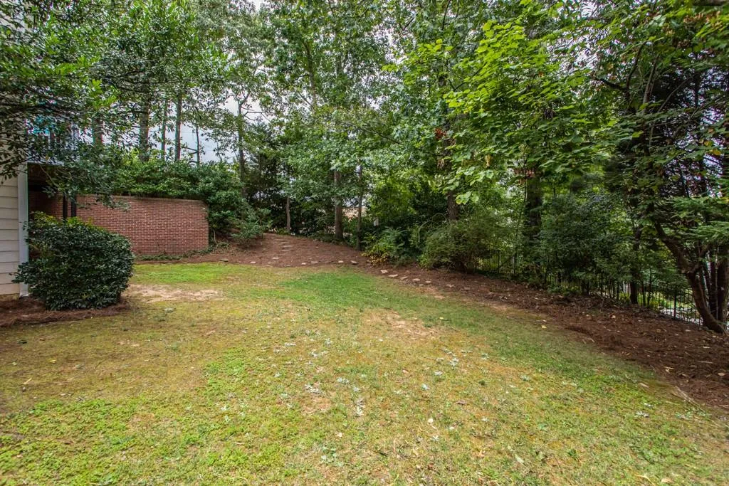 5250 S Trimble Road, Atlanta, Georgia 30342, 4 Bedrooms Bedrooms, ,3 BathroomsBathrooms,Residential,Sold,5250 S Trimble Road,6776462