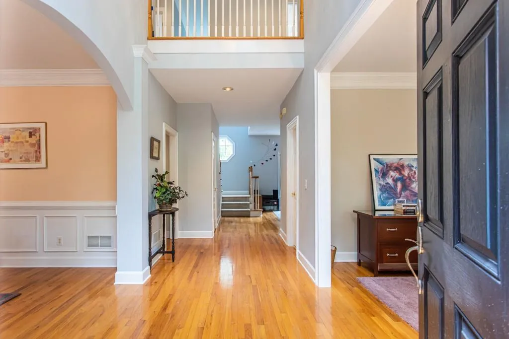 5250 S Trimble Road, Atlanta, Georgia 30342, 4 Bedrooms Bedrooms, ,3 BathroomsBathrooms,Residential,Sold,5250 S Trimble Road,6776462