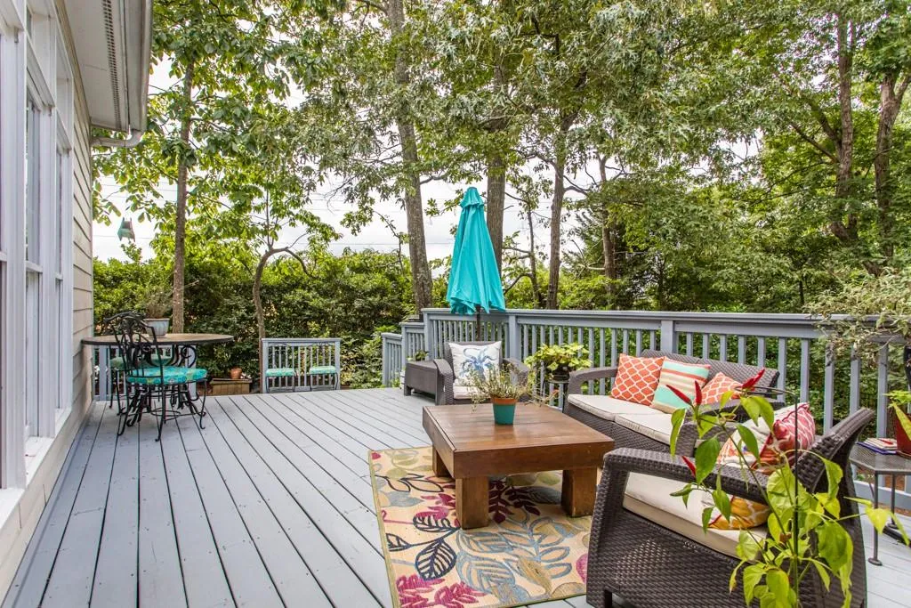 5250 S Trimble Road, Atlanta, Georgia 30342, 4 Bedrooms Bedrooms, ,3 BathroomsBathrooms,Residential,Sold,5250 S Trimble Road,6776462