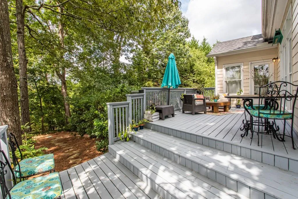 5250 S Trimble Road, Atlanta, Georgia 30342, 4 Bedrooms Bedrooms, ,3 BathroomsBathrooms,Residential,Sold,5250 S Trimble Road,6776462