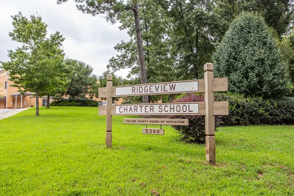 5250 S Trimble Road, Atlanta, Georgia 30342, 4 Bedrooms Bedrooms, ,3 BathroomsBathrooms,Residential,Sold,5250 S Trimble Road,6776462