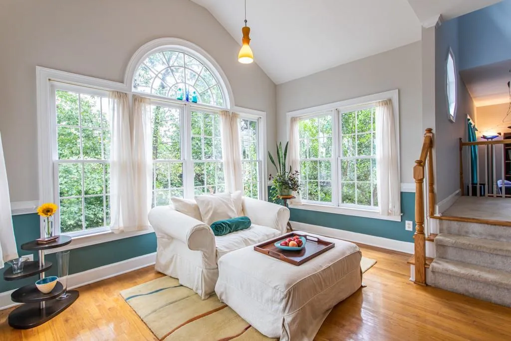 5250 S Trimble Road, Atlanta, Georgia 30342, 4 Bedrooms Bedrooms, ,3 BathroomsBathrooms,Residential,Sold,5250 S Trimble Road,6776462