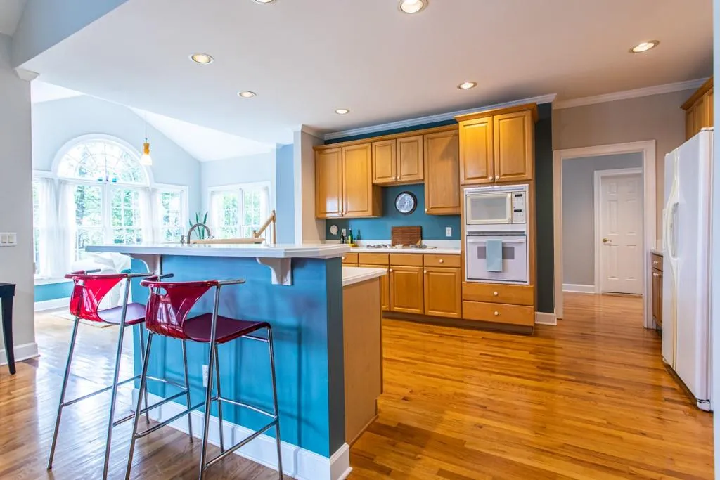 5250 S Trimble Road, Atlanta, Georgia 30342, 4 Bedrooms Bedrooms, ,3 BathroomsBathrooms,Residential,Sold,5250 S Trimble Road,6776462