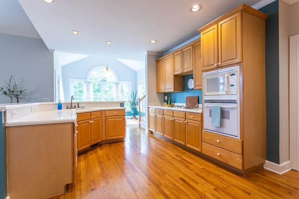 5250 S Trimble Road, Atlanta, Georgia 30342, 4 Bedrooms Bedrooms, ,3 BathroomsBathrooms,Residential,Sold,5250 S Trimble Road,6776462