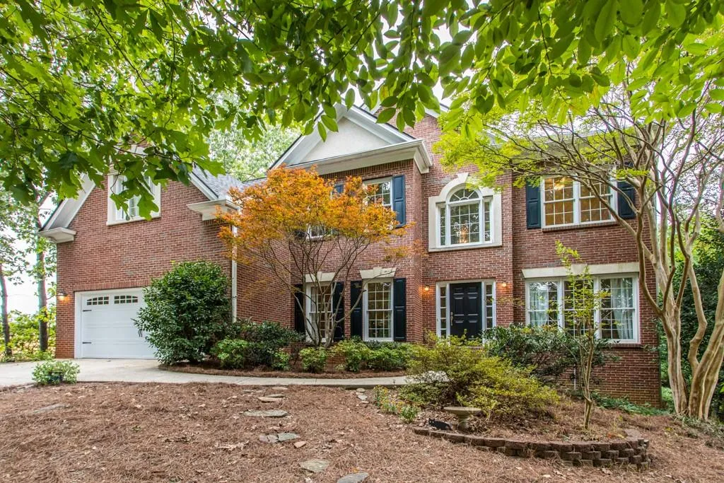 5250 S Trimble Road, Atlanta, Georgia 30342, 4 Bedrooms Bedrooms, ,3 BathroomsBathrooms,Residential,Sold,5250 S Trimble Road,6776462