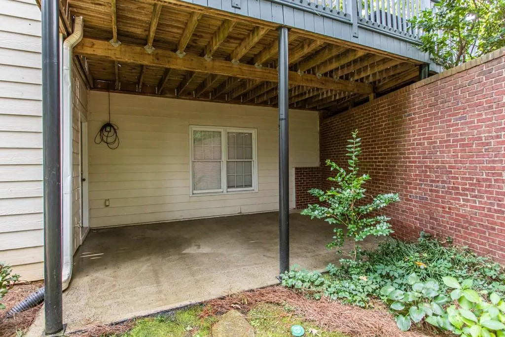 5250 S Trimble Road, Atlanta, Georgia 30342, 4 Bedrooms Bedrooms, ,3 BathroomsBathrooms,Residential,Sold,5250 S Trimble Road,6776462