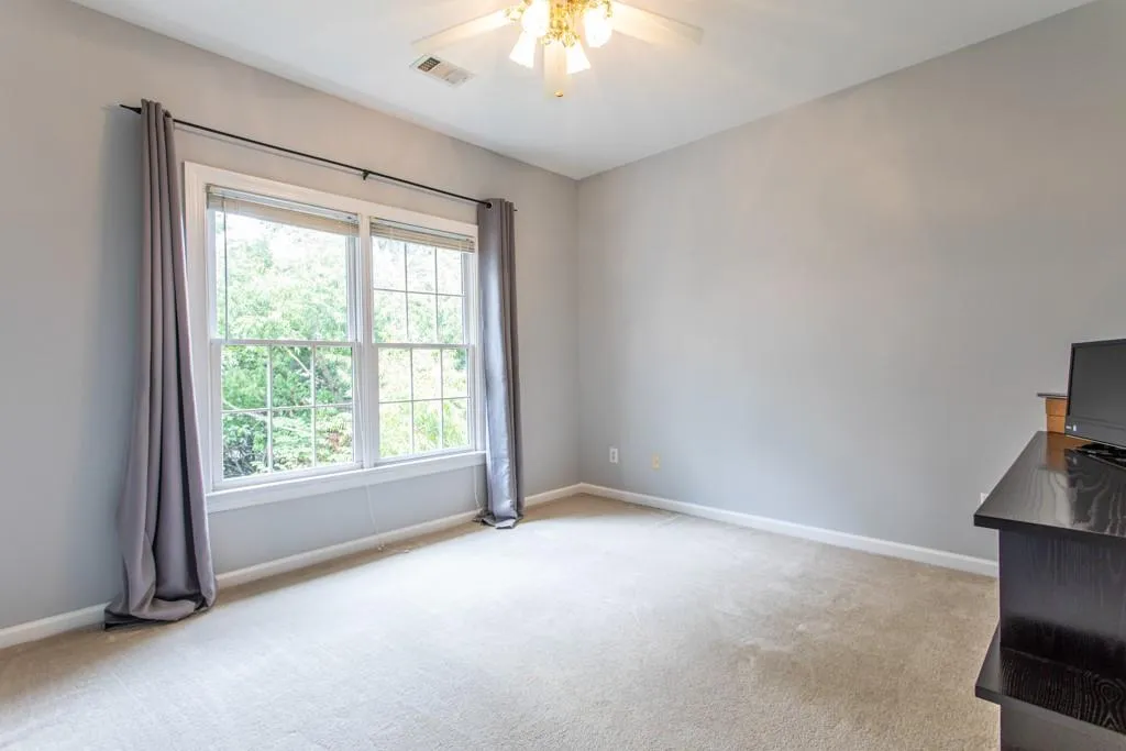 5250 S Trimble Road, Atlanta, Georgia 30342, 4 Bedrooms Bedrooms, ,3 BathroomsBathrooms,Residential,Sold,5250 S Trimble Road,6776462